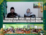 Isi Ramadan dengan Ilmu, Keluarga Besar MTsN 9 Blitar Simak Kajian Kakankemenag via Zoom Meeting